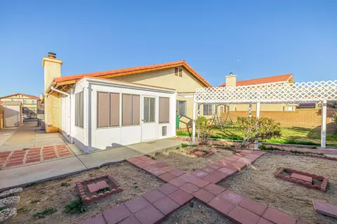 1824 Einstein St, Lancaster, CA 93535 photo 35