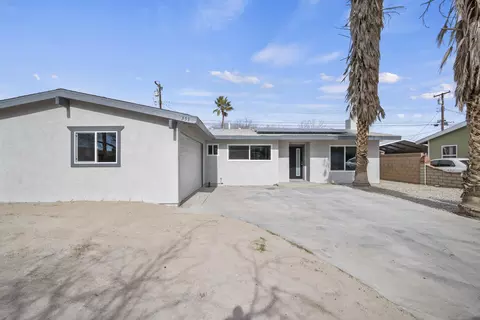 351 Lightcap St, Lancaster, CA 93535