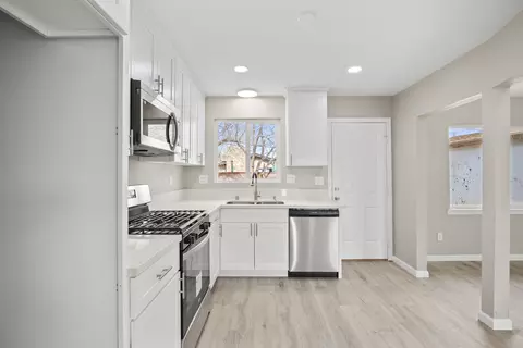 351 Lightcap St, Lancaster, CA 93535 photo 10