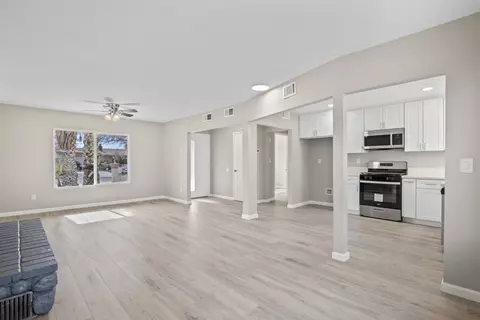 351 Lightcap St, Lancaster, CA 93535 photo 5