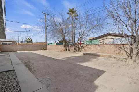 351 Lightcap St, Lancaster, CA 93535 photo 31