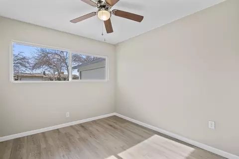 351 Lightcap St, Lancaster, CA 93535 photo 12