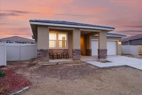 44048 Pagoda Way, Lancaster, CA 93536 photo 2