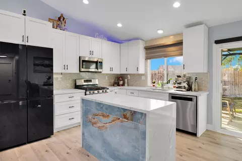 37013 57th St E, Palmdale, CA 93552 photo 12