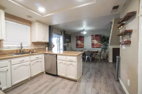 2651 Avoca St, Lancaster, CA 93535 photo 5