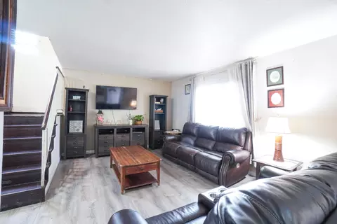 2651 Avoca St, Lancaster, CA 93535 photo 4