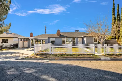 38211 17th St E, Palmdale, CA 93550