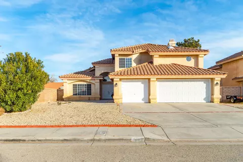 6107 Meredith Ave, Palmdale, CA 93552