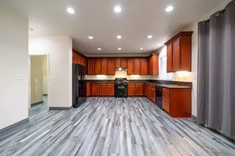 44327 Jefferson Ct, Lancaster, CA 93535 photo 8