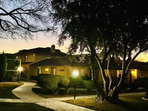 42851 15th St UNIT 1, Lancaster, CA 93534