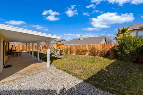 40066 Denham Dr, Palmdale, CA 93551 photo 32