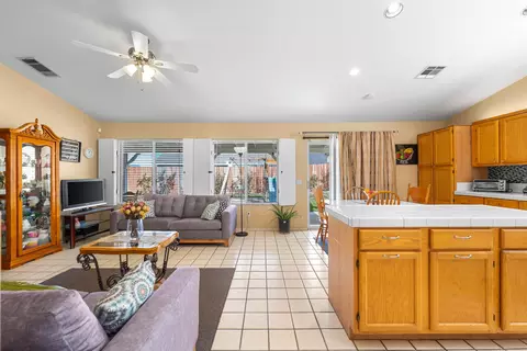 40066 Denham Dr, Palmdale, CA 93551 photo 10