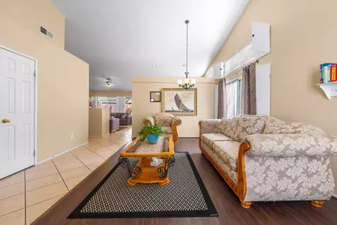 40066 Denham Dr, Palmdale, CA 93551 photo 9