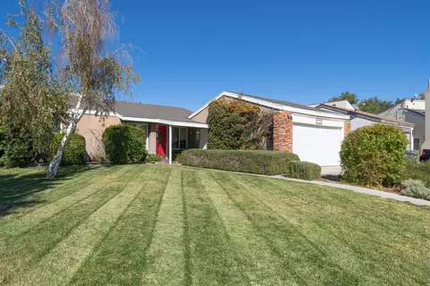 3133 Larwood Dr, Lancaster, CA 93536
