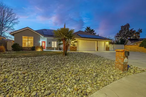 42969 Fountainebleau Ct, Lancaster, CA 93536