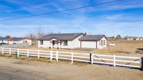 10035 Q12 Ave E, Littlerock, CA 93543