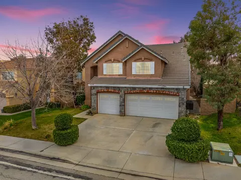 42330 Seville Cir, Lancaster, CA 93536