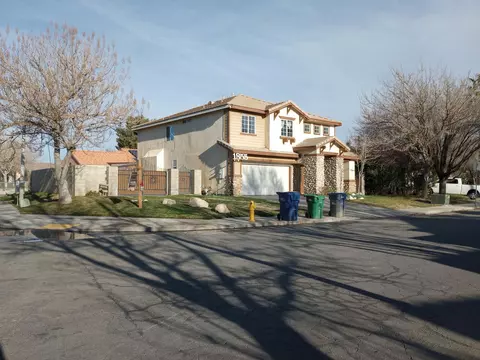 1855 Stratford St, Lancaster, CA 93534