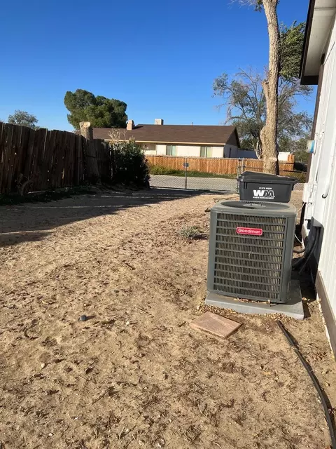 Exterior - 40942 168th St E, Lancaster, CA 93535 photo 13 of 19