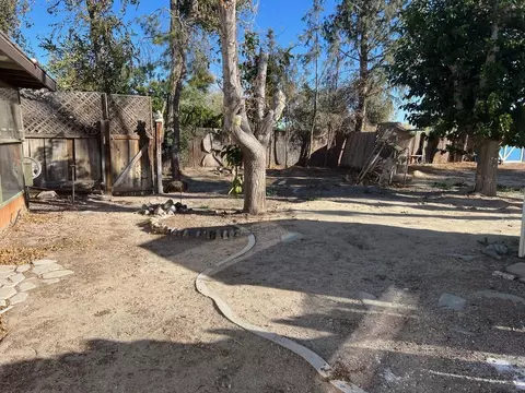 Exterior - 40942 168th St E, Lancaster, CA 93535 photo 14 of 19