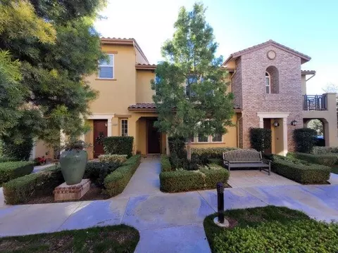28492 Herrera St, Valencia, CA 91354