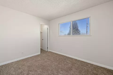 Bedroom - 1315 Lingard St E, Lancaster, CA 93535 photo 7 of 8