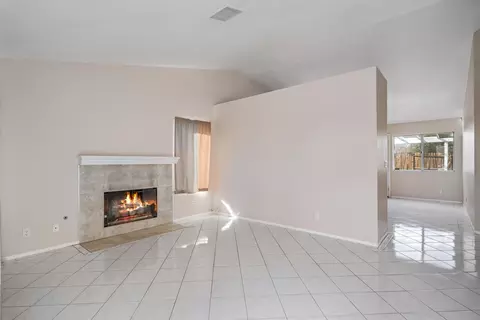 Living - 37015 Sylvan St, Palmdale, CA 93552 photo 1 of 2