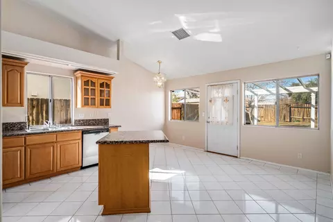 Kitchen - 37015 Sylvan St, Palmdale, CA 93552 photo 1 of 5