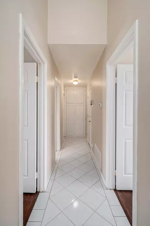 Entry Way - 37015 Sylvan St, Palmdale, CA 93552 photo 1 of 1