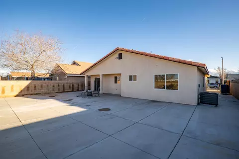 Exterior - 2319 Morningside Ave, Lancaster, CA 93535 photo 8 of 8