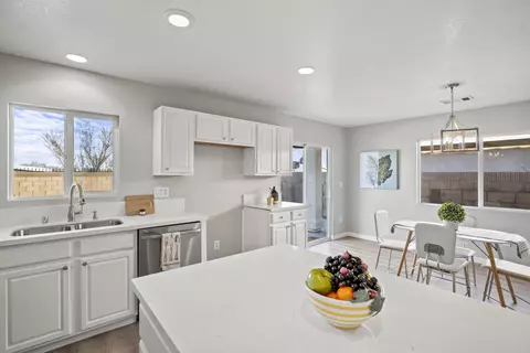 Kitchen - 2319 Morningside Ave, Lancaster, CA 93535 photo 5 of 5