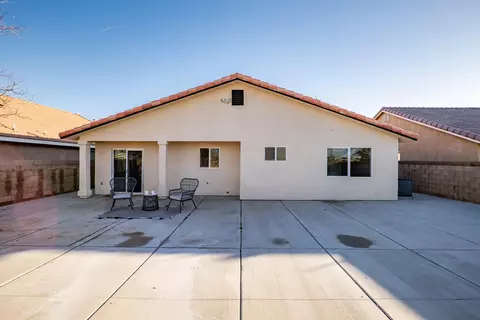 Exterior - 2319 Morningside Ave, Lancaster, CA 93535 photo 7 of 8