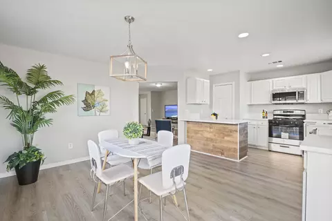 Dining - 2319 Morningside Ave, Lancaster, CA 93535 photo 3 of 4