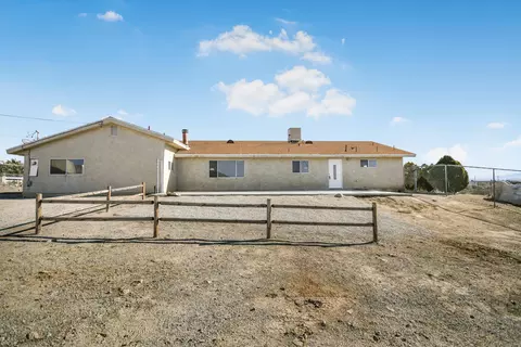 3685 20th St W, Rosamond, CA 93560