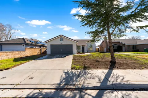 Exterior - 728 Ave J6 E, Lancaster, CA 93535 photo 8 of 8