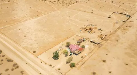 19602 Avenue S S, Llano, CA 93544 photo 3
