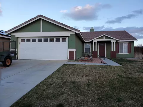 2164 Kenyon Ct, Rosamond, CA 93560