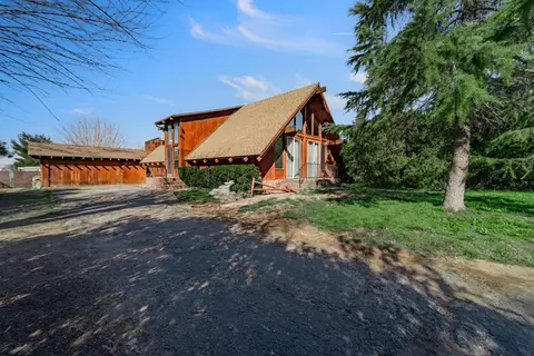 3239 Avenue L8 W, Lancaster, CA 93536