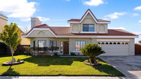 5334 Evergem Ave, Palmdale, CA 93552