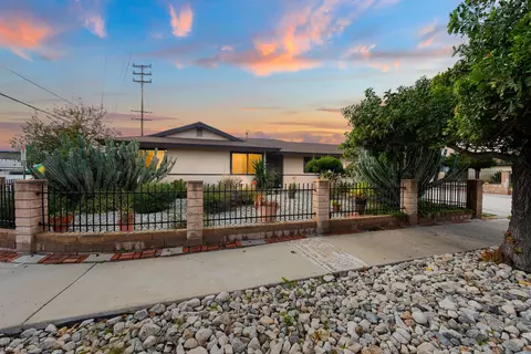 9173 Cayuga Ave, Sun Valley, CA 91352