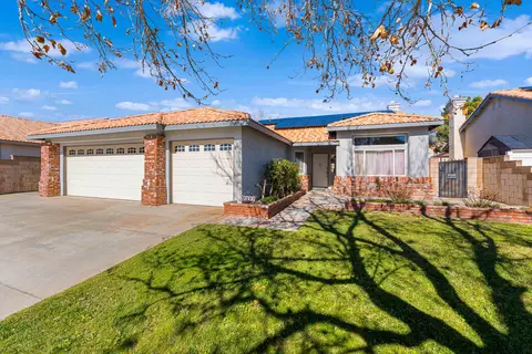 2527 Gemstone Ave, Palmdale, CA 93551