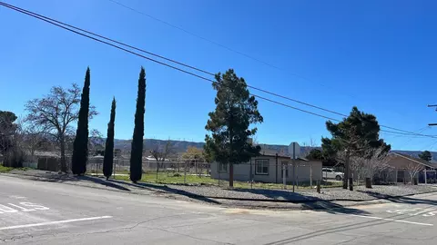 4704 Avenue L10 W, Quartz Hill, CA 93536