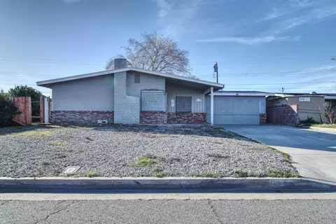 1556 Avenue Q11 E, Palmdale, CA 93550