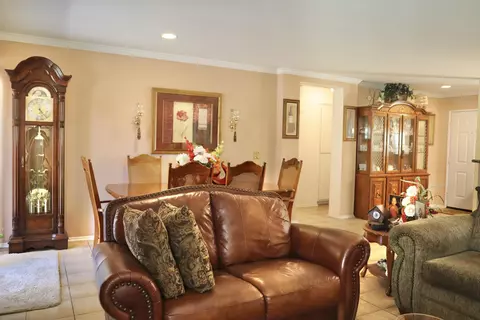 Living - 43238 33rd St E, Lancaster, CA 93535 photo 1 of 4