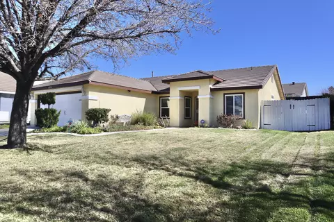 43238 33rd St E, Lancaster, CA 93535
