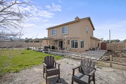 Exterior - 36706 42nd St E, Palmdale, CA 93552 photo 14 of 17