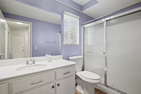 Bath - 44912 Benald St, Lancaster, CA 93535 photo 4 of 4