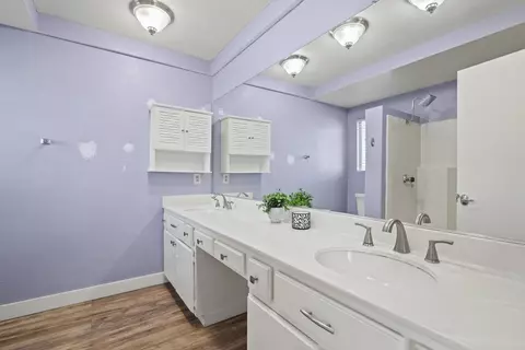 Bath - 44912 Benald St, Lancaster, CA 93535 photo 2 of 4