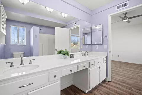 Bath - 44912 Benald St, Lancaster, CA 93535 photo 3 of 4