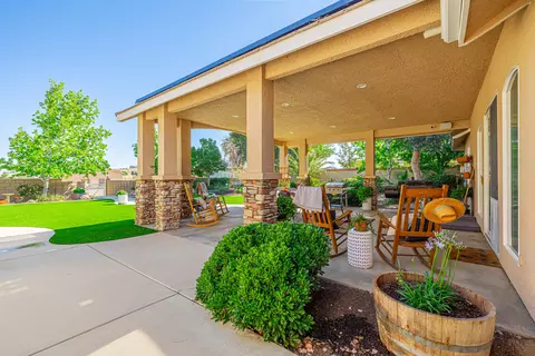 Exterior - 4053 Paddock Way, Quartz Hill, CA 93536 photo 9 of 26